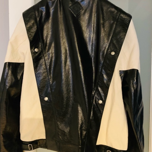 I have too many jackets - Picture 3 of 7